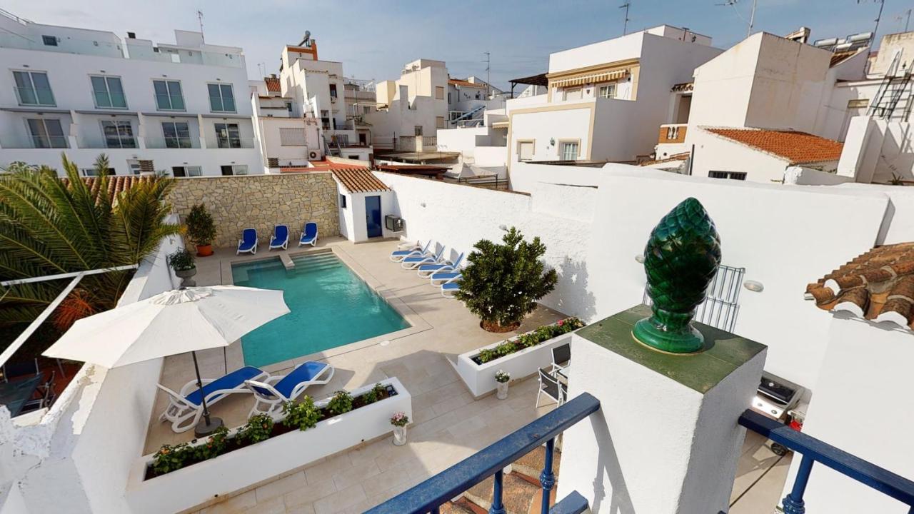Luxury 5-Bed House with Pool and Sea View Nerja, Nerja ...