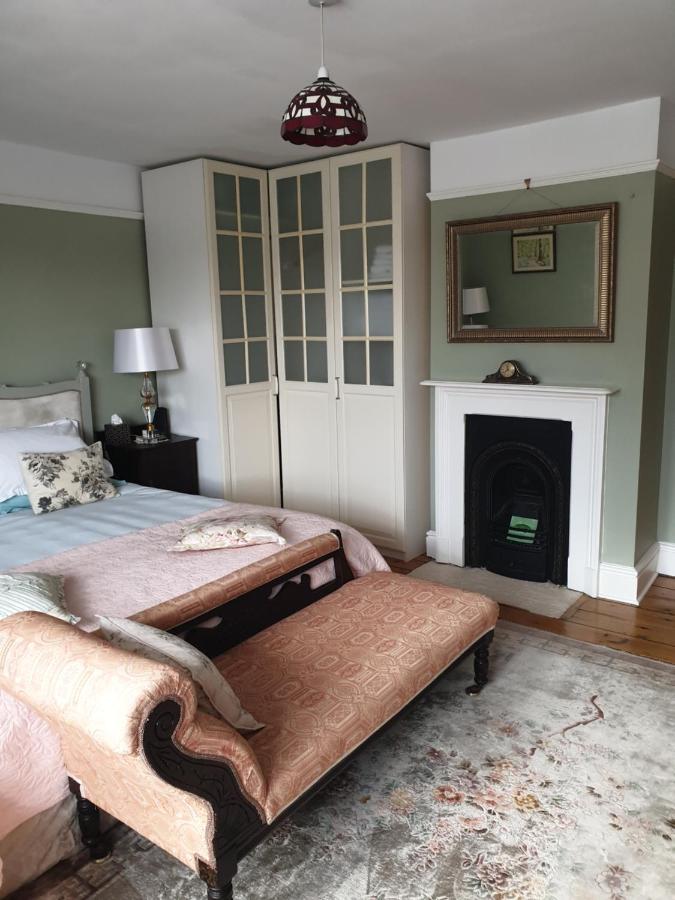 Harry's bed and breakfast - 5