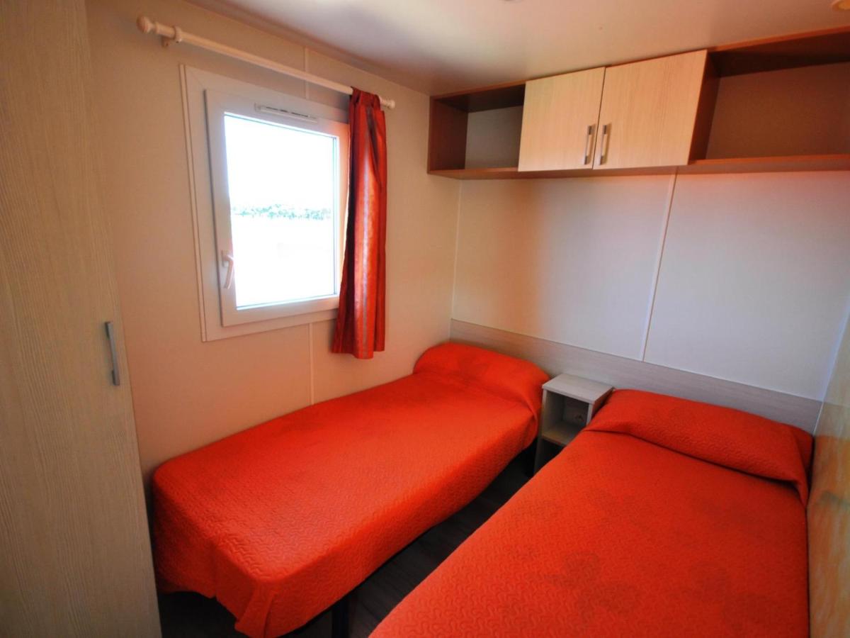 Bungalows con jacuzzi y piscina privados para familias y ...