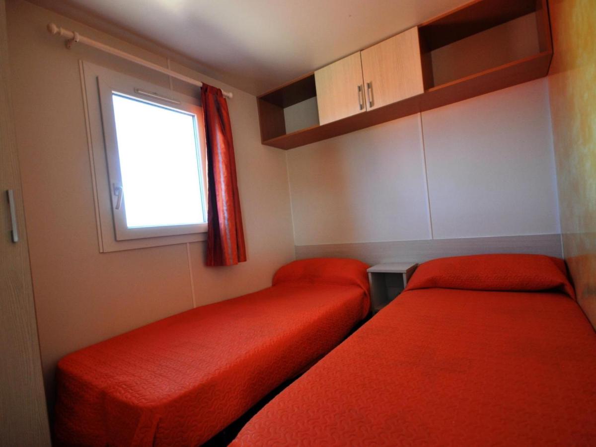 Bungalows con jacuzzi y piscina privados para familias y ...