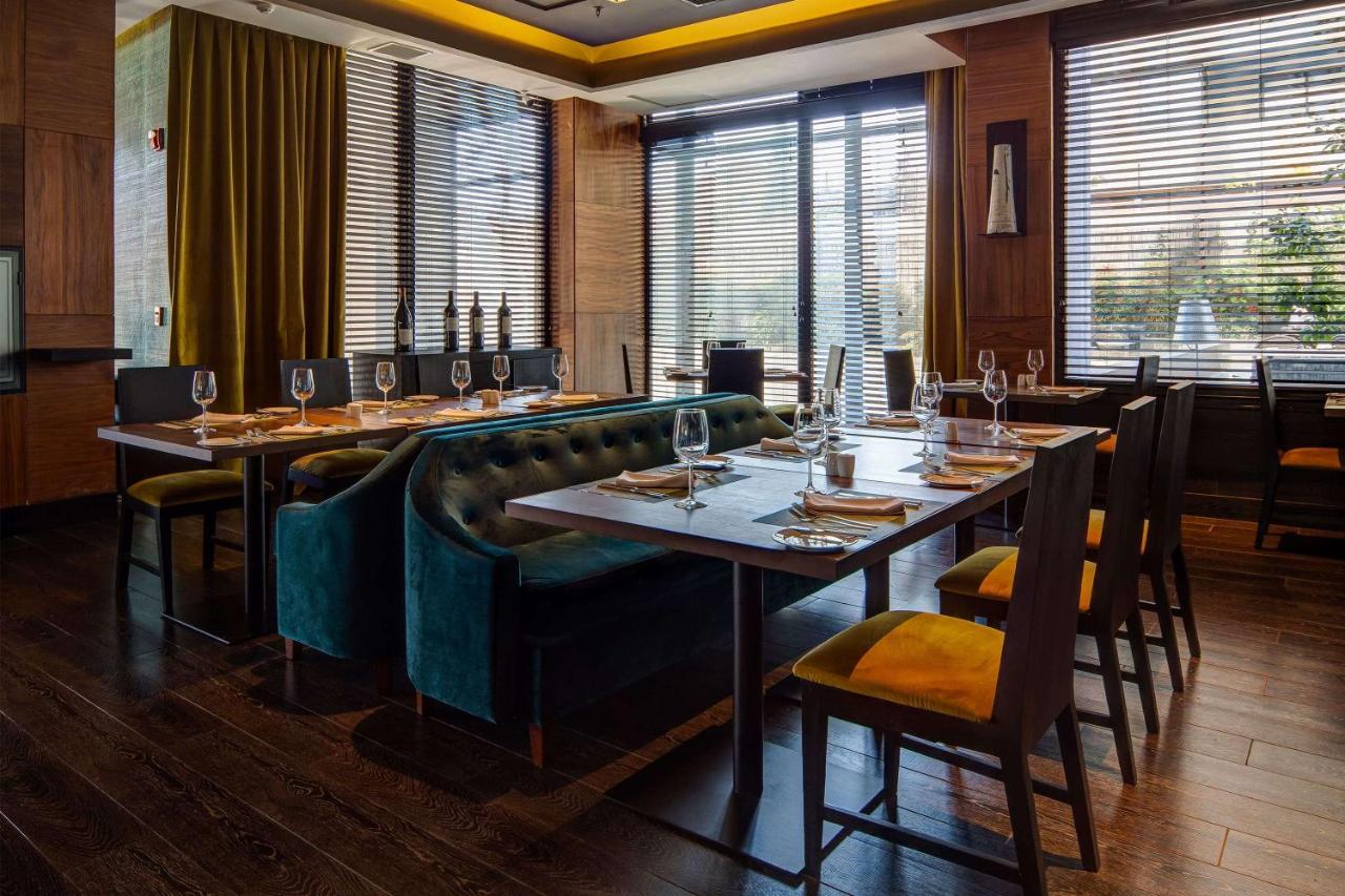Wyndham Santiago Pettra photo