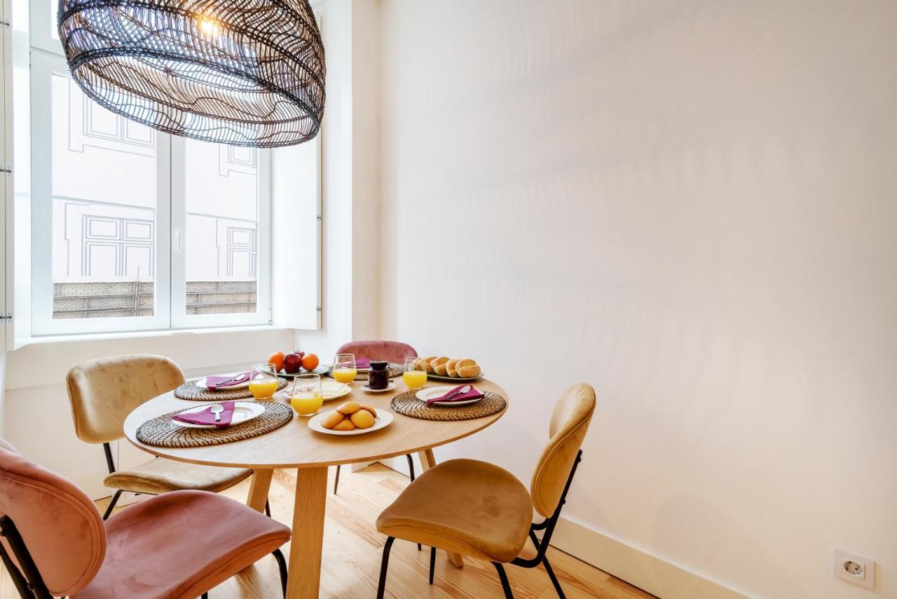 Modern 1BDR in Downtown Lisbon by LovelyStay - 3