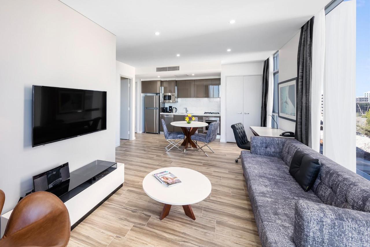 Meriton Suites Mascot Central photo