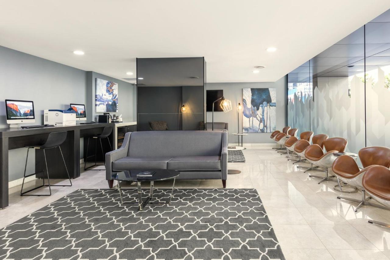 Meriton Suites Mascot Central photo