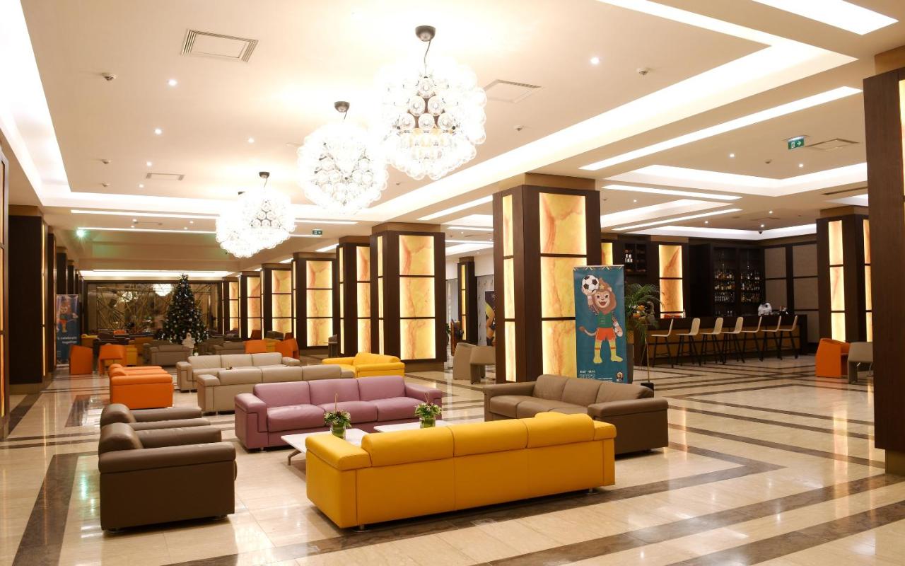 Krystal Palace Douala photo