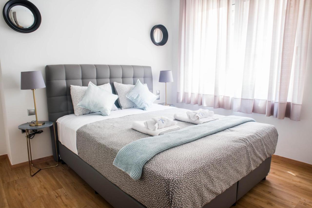 A21 Premium Suite a breath away from Parthenon!