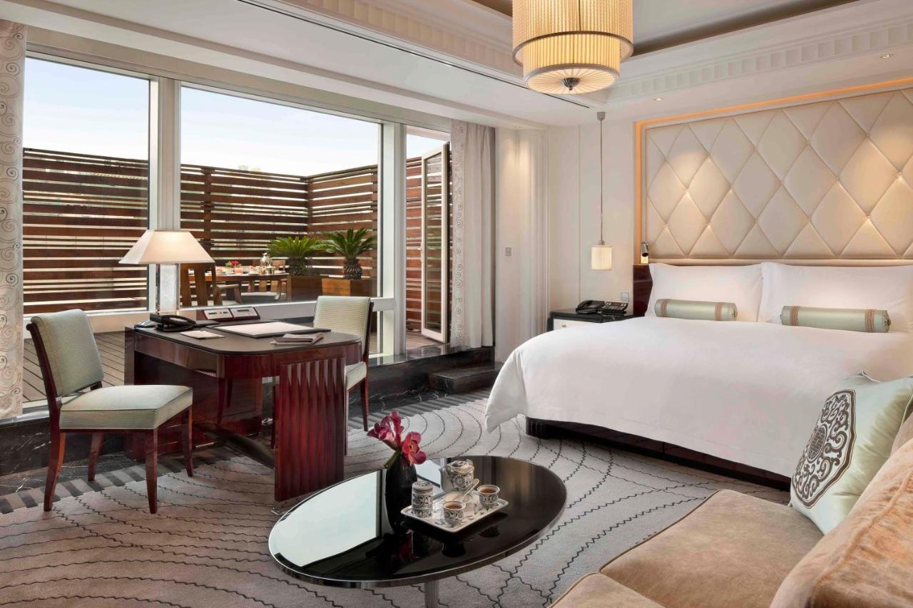 The Peninsula Shanghai photo