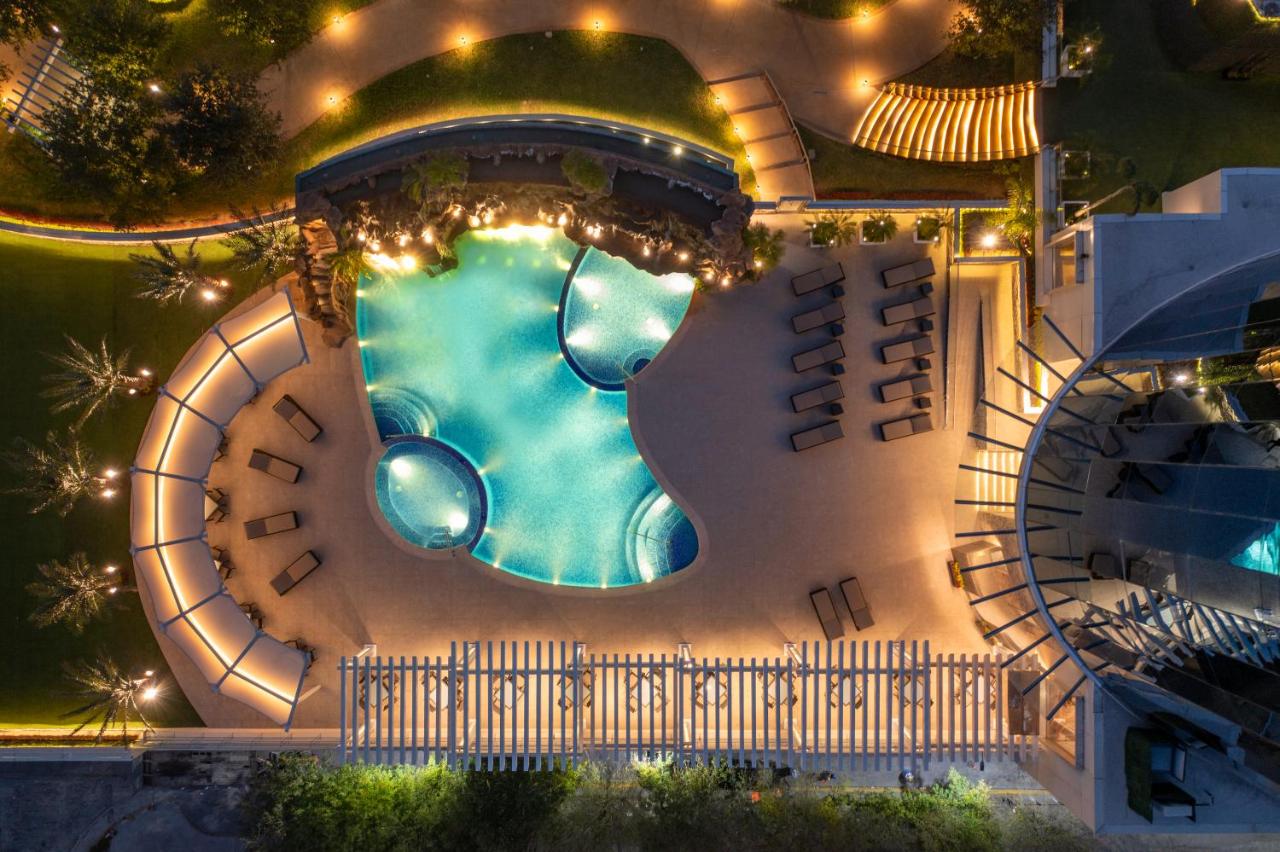 Safi Royal Luxury Metropolitan