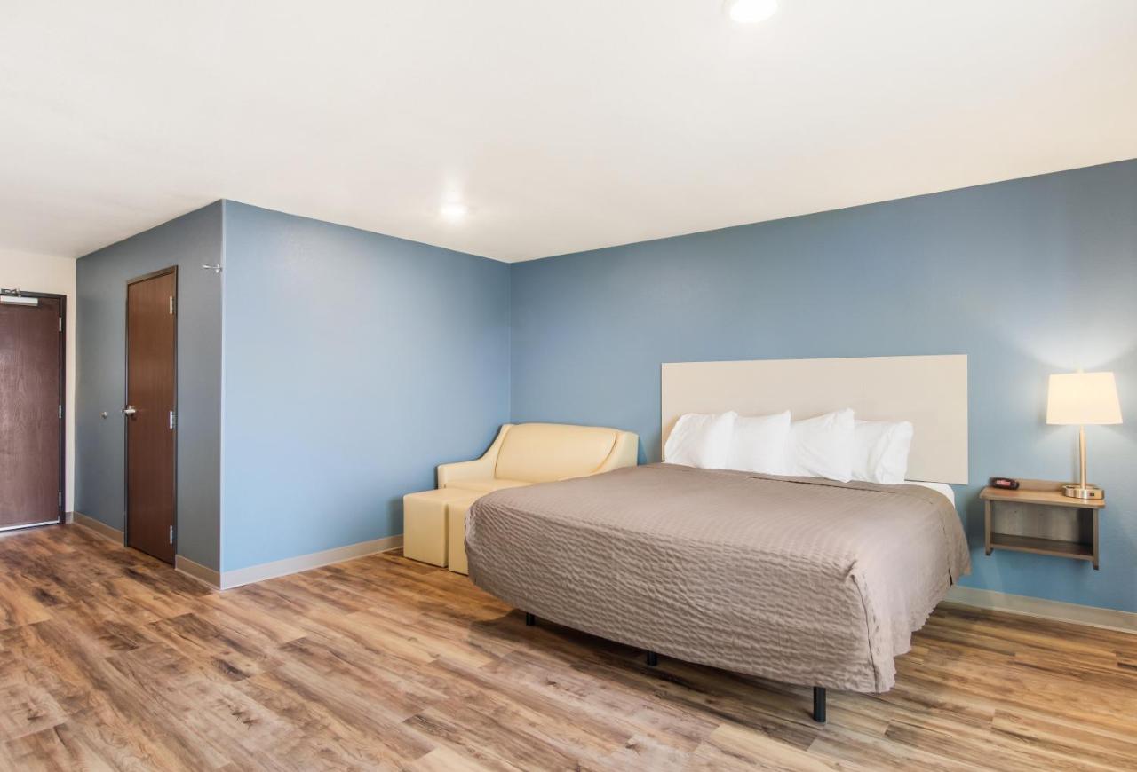 WoodSpring Suites Thornton-North Denver — photo 23