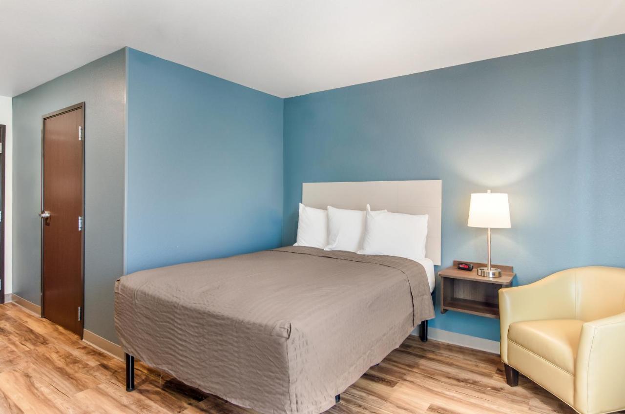 WoodSpring Suites Thornton-North Denver — photo 17