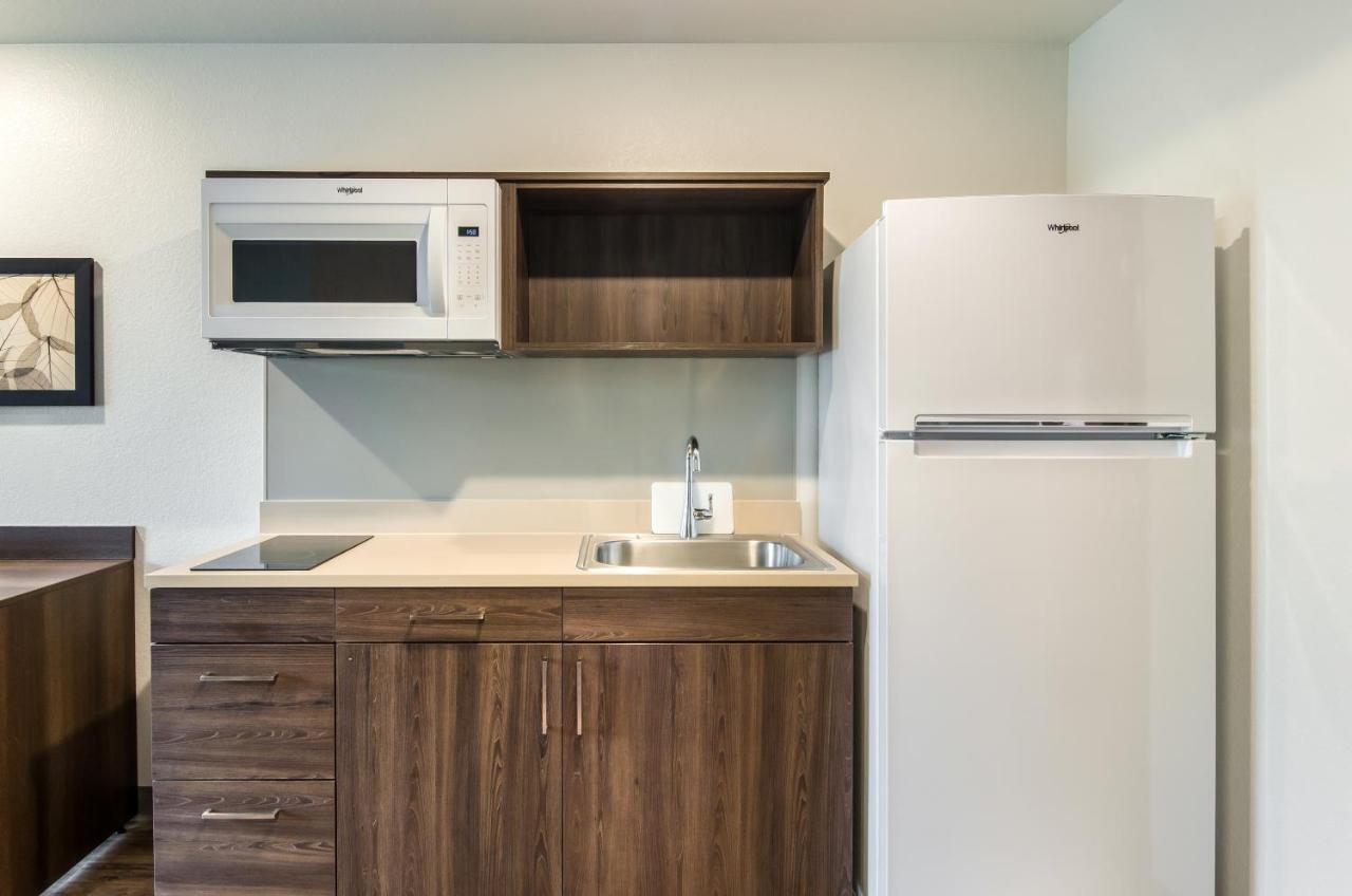 WoodSpring Suites Thornton-North Denver — photo 22