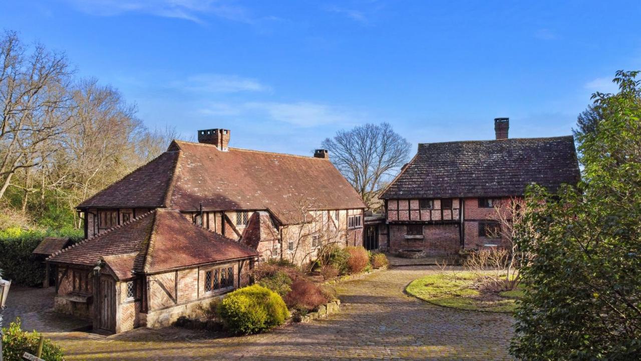 Finest Retreats - Sandhill Cottage with hot tub photo