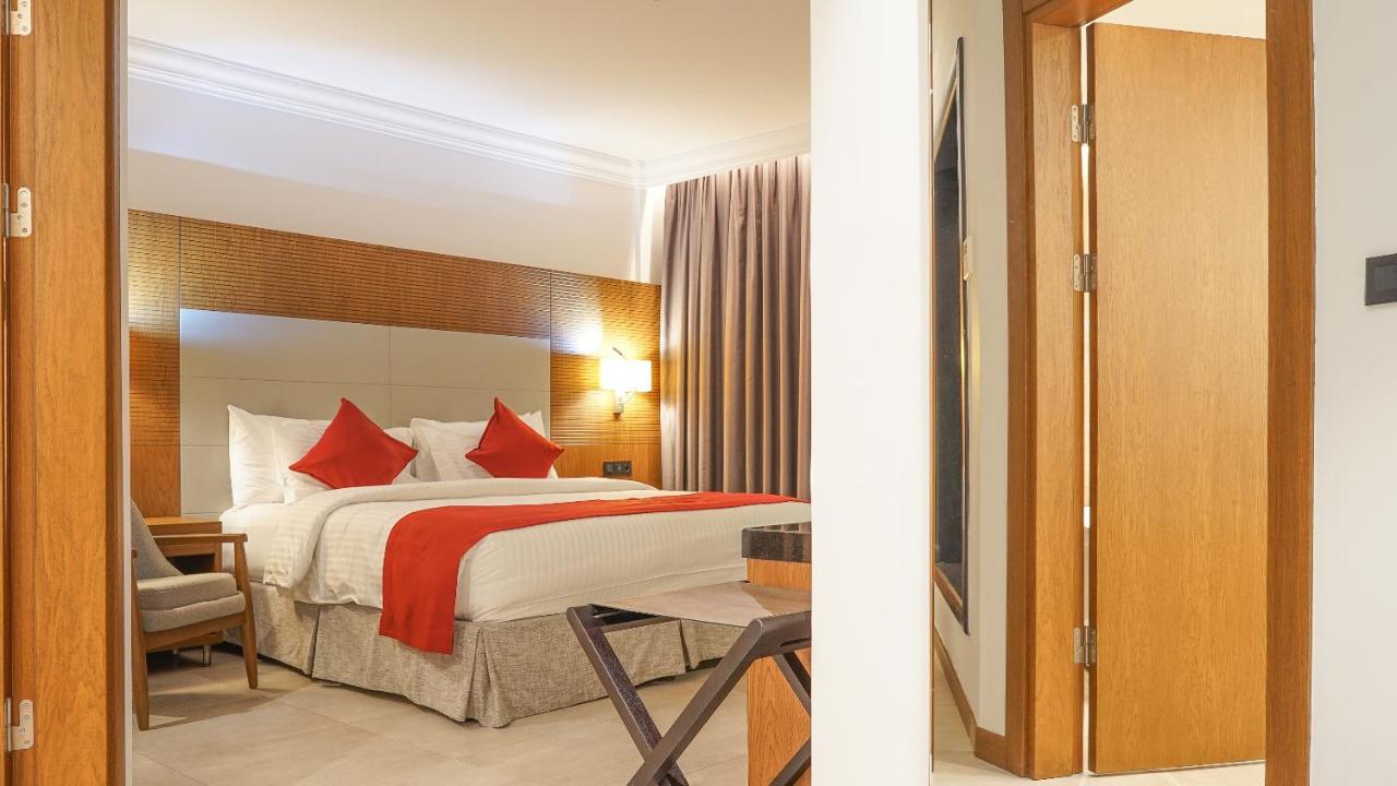 STAR LAND HOTEL BASTOS photo