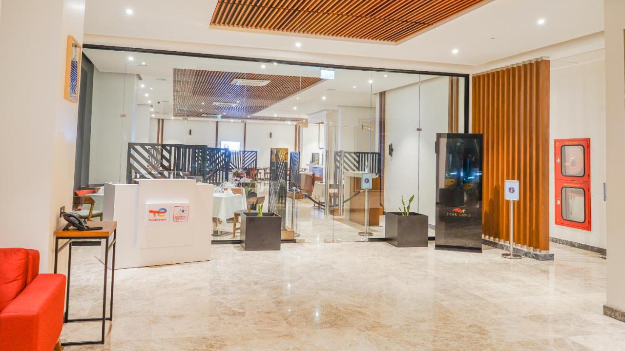 STAR LAND HOTEL BASTOS photo