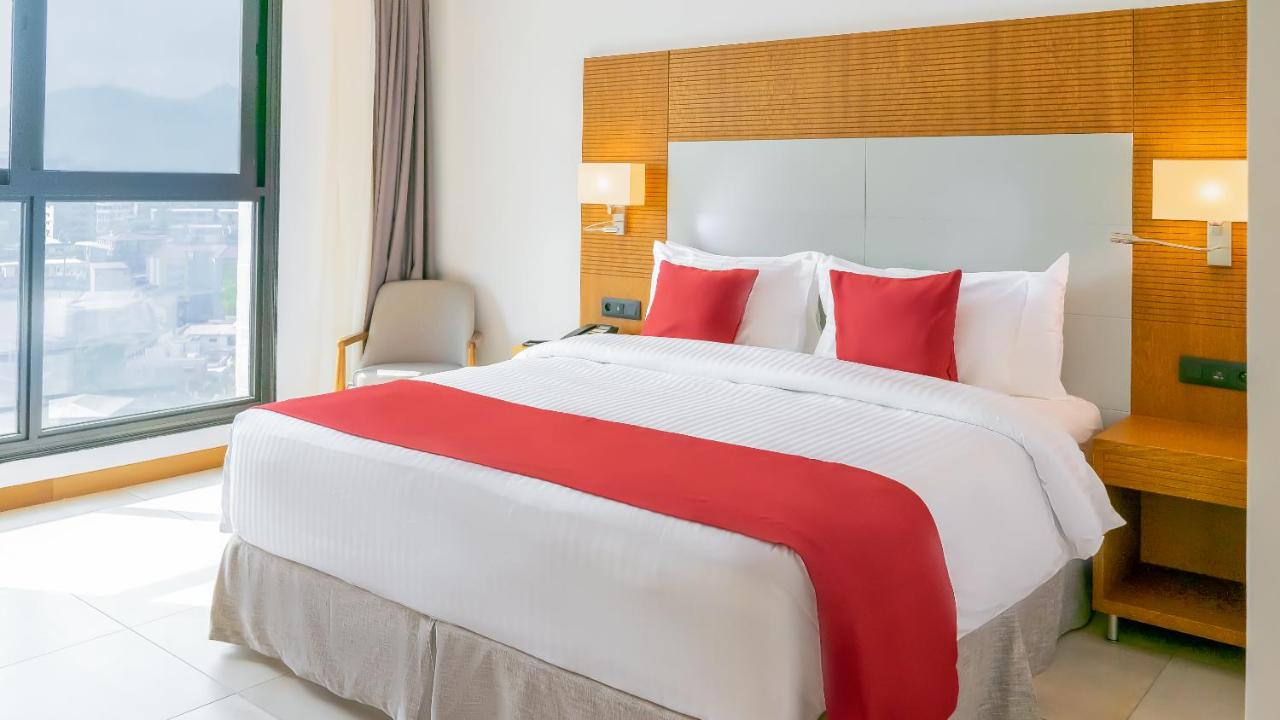 STAR LAND HOTEL BASTOS photo