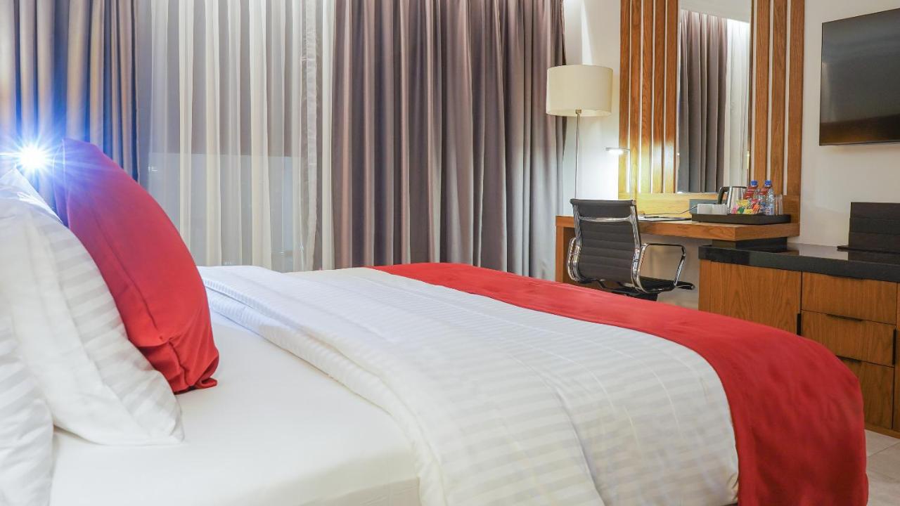 STAR LAND HOTEL BASTOS photo