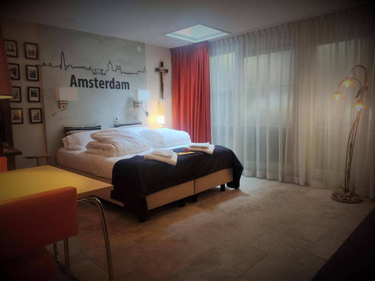 dónde alojarse en amsterdam donde dormir barato