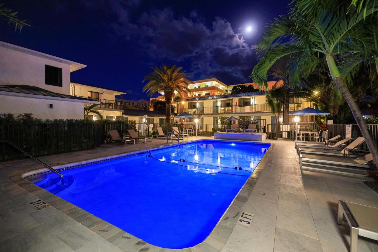 Tropic Isle Beach Resort — photo 8