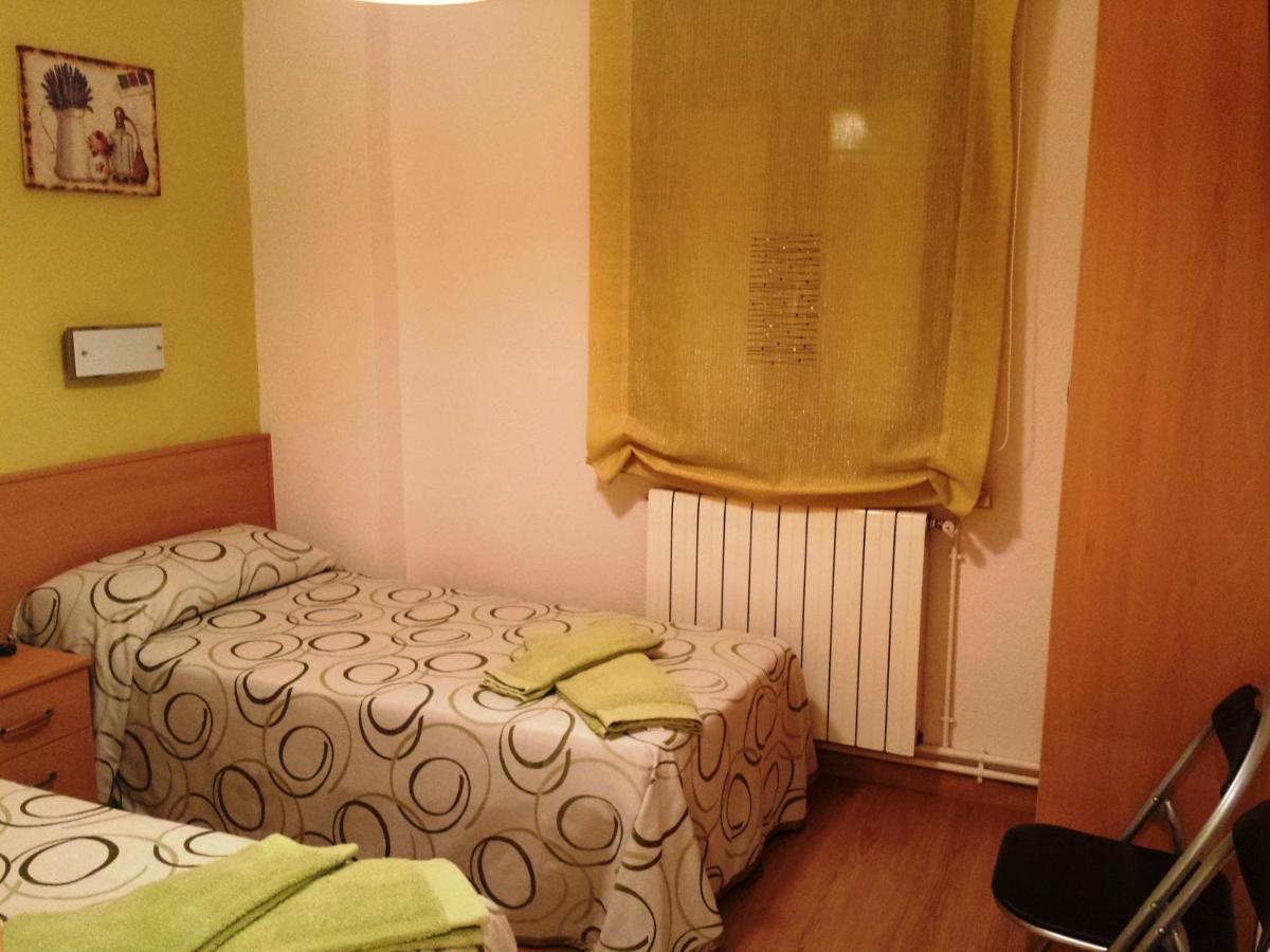 Apartamento Turístico Guara Casa Castro, Barbastro – Precios ...