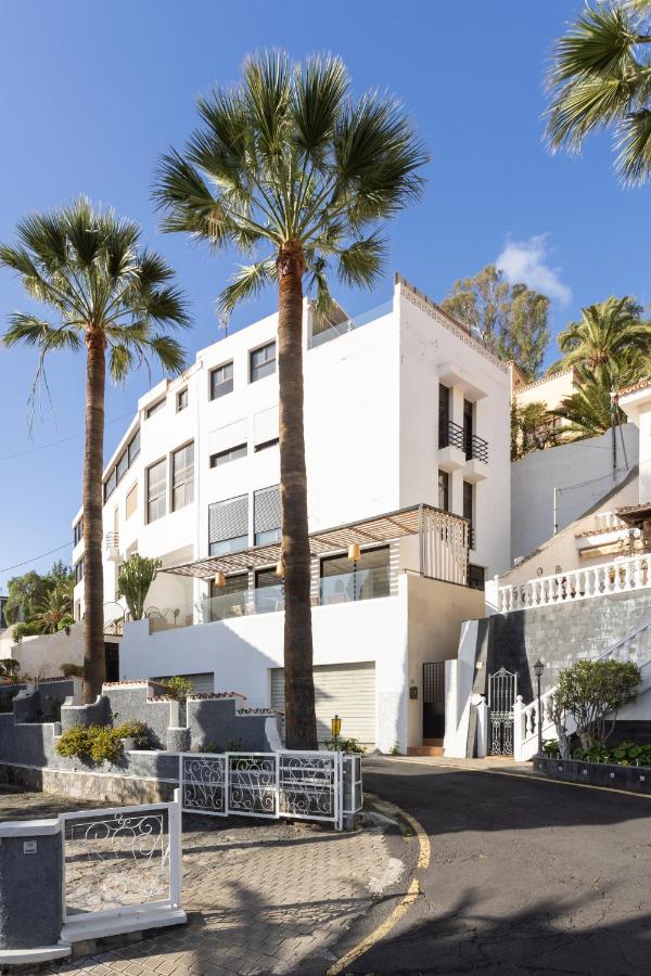 Home2Book Design Villa in Exclusive Santa Cruz, Santa Cruz de ...