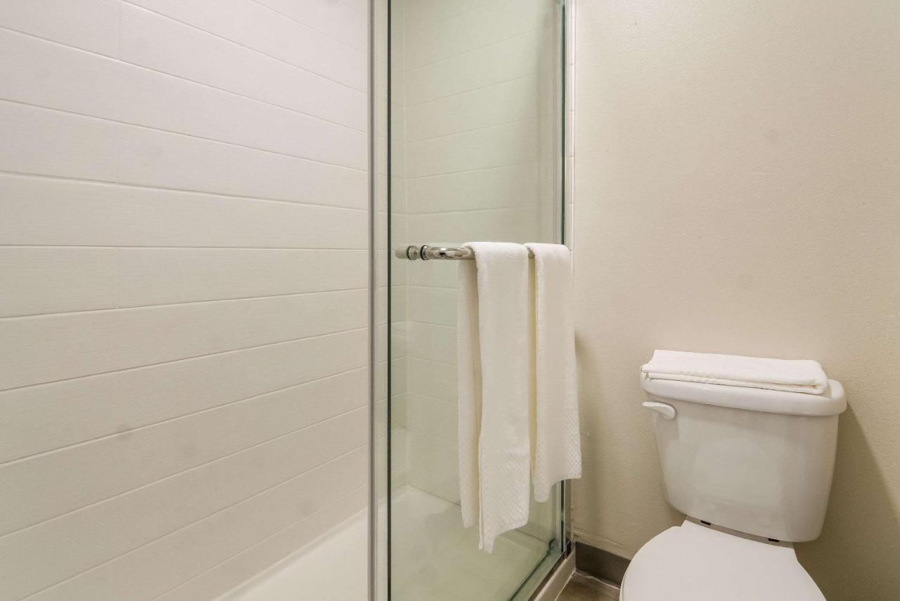City Inn & Suites — photo 9