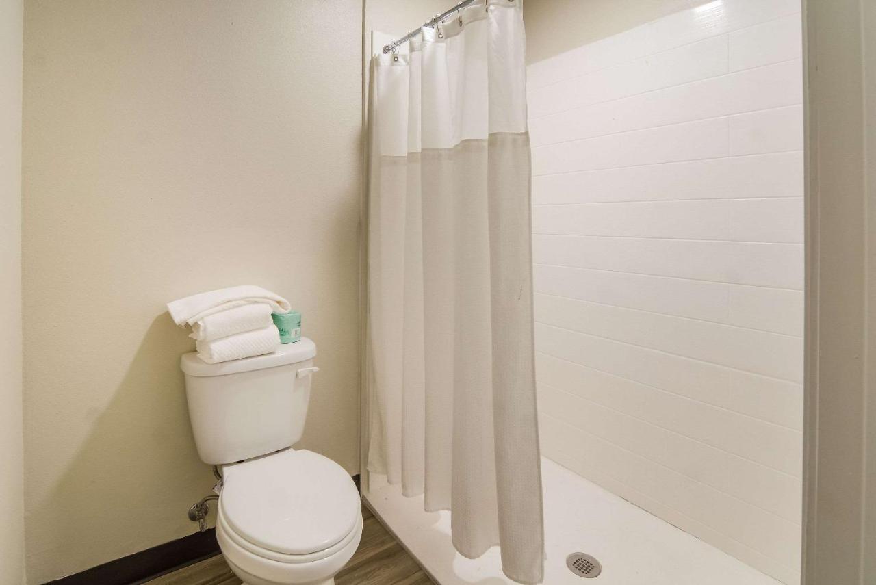 City Inn & Suites — photo 10