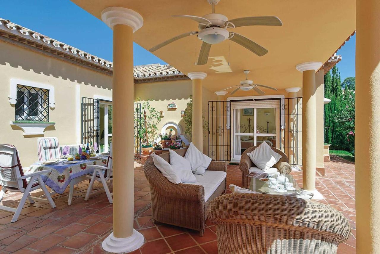 Las Palmeras Colina, Fuengirola – Updated 2022 Prices