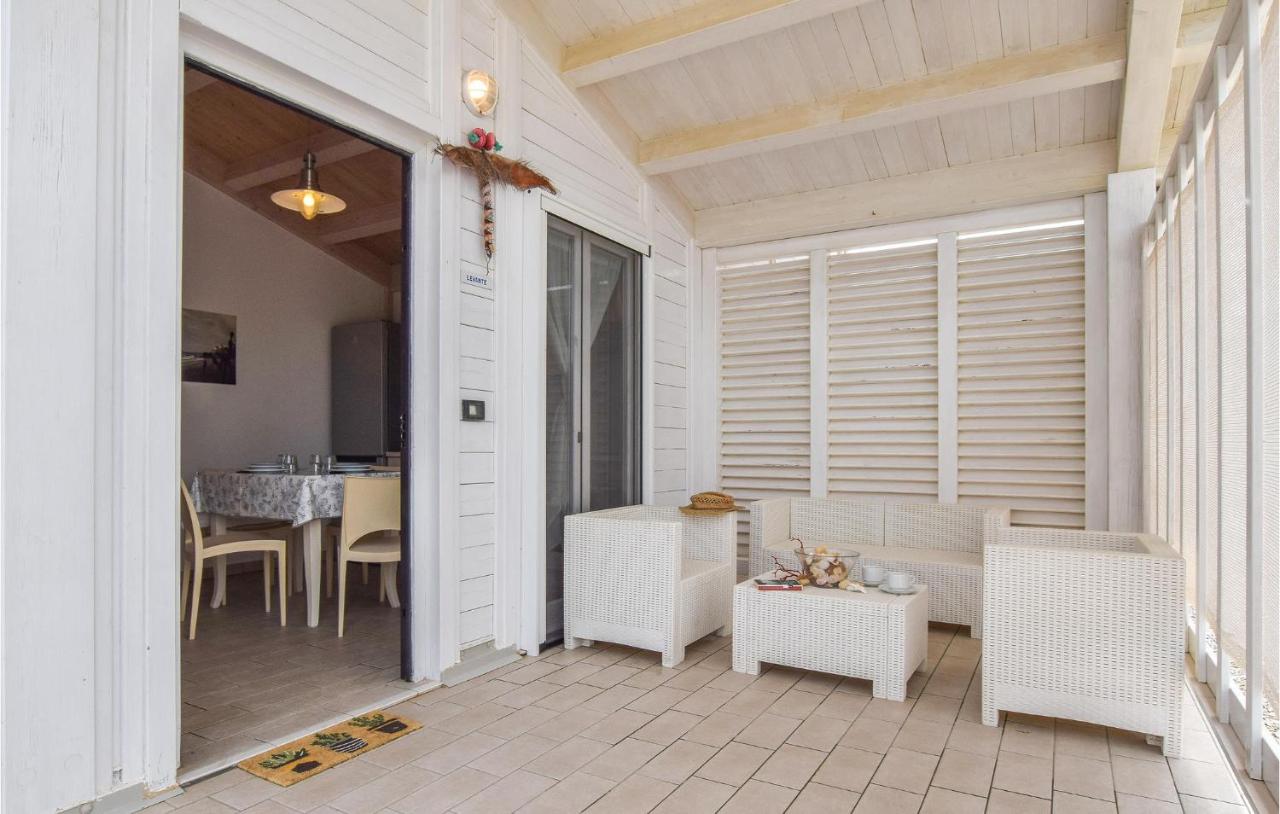 Awesome Home In Torrenova With 2 Bedrooms And Wifi photo