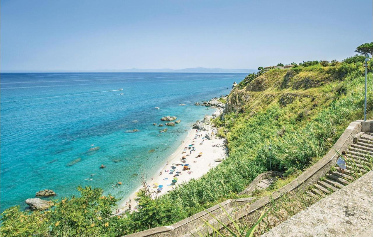 Three-Bedroom Holiday home Parghelia VV with Sea View 09 photo