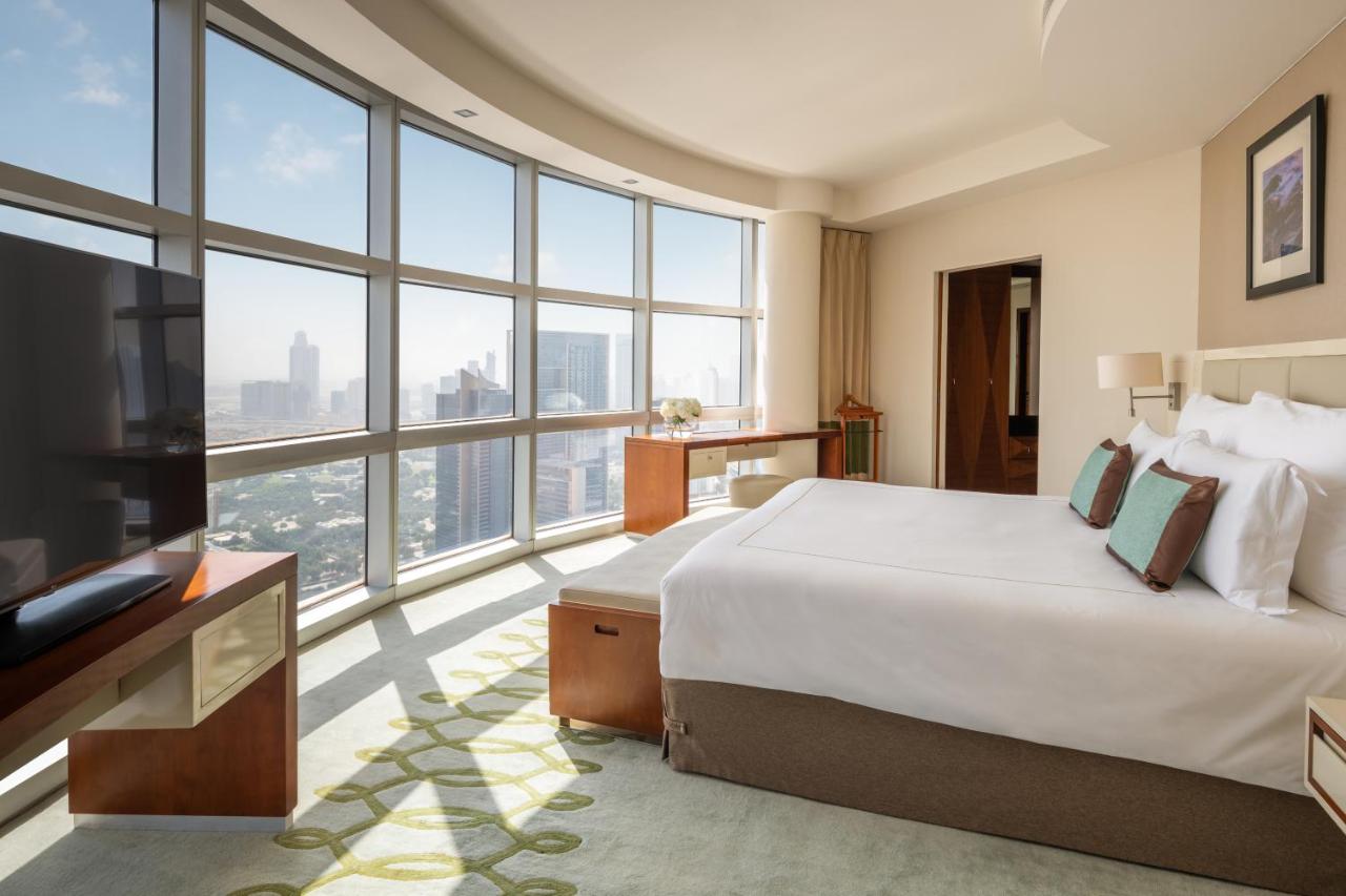 Jumeirah Emirates Towers photo