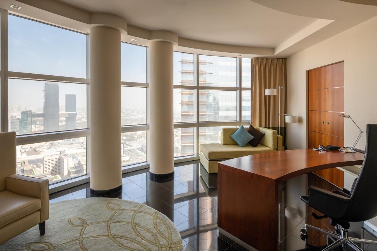 Jumeirah Emirates Towers photo