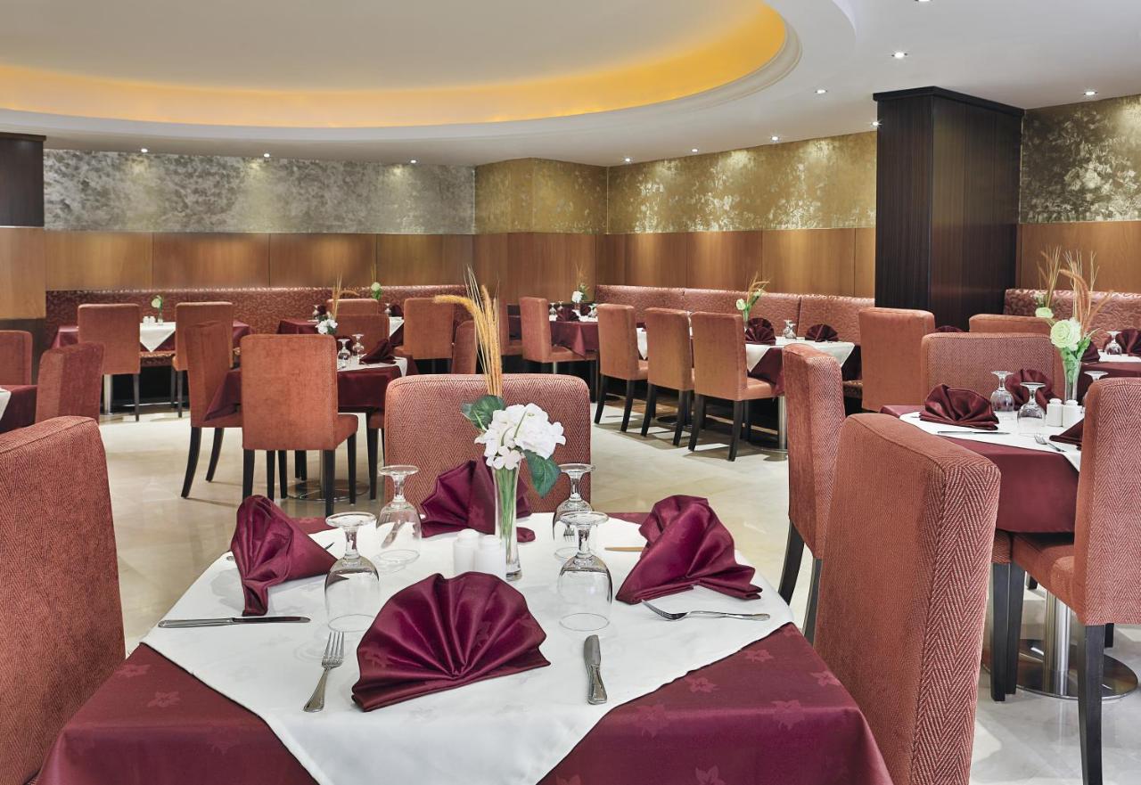 Gateway Hotel - 5