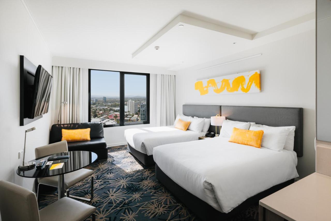 voco Gold Coast, an IHG Hotel photo