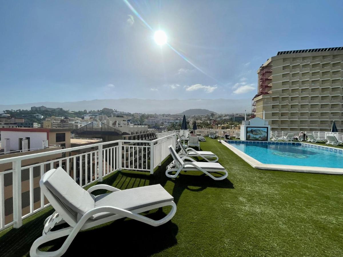 Studio, Wifi, rooftop pool that has a beautiful ocean view in ...