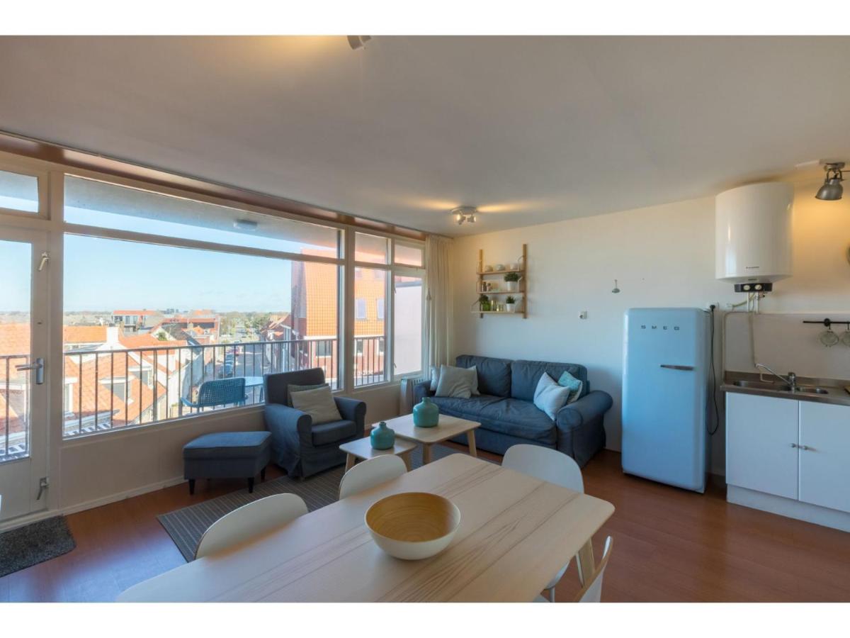 Attractive apartment in the center and at the bottom of the Zoutelande dunes photo