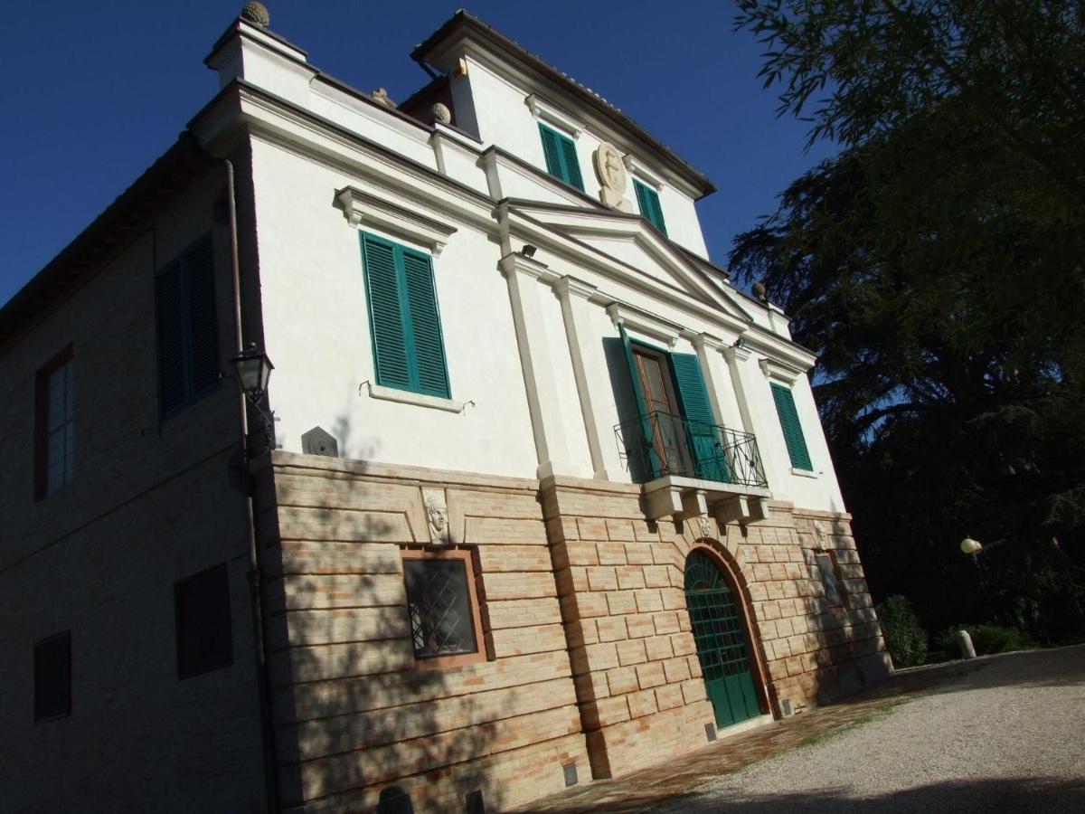 Graceful Apartment in Treia with Garden photo