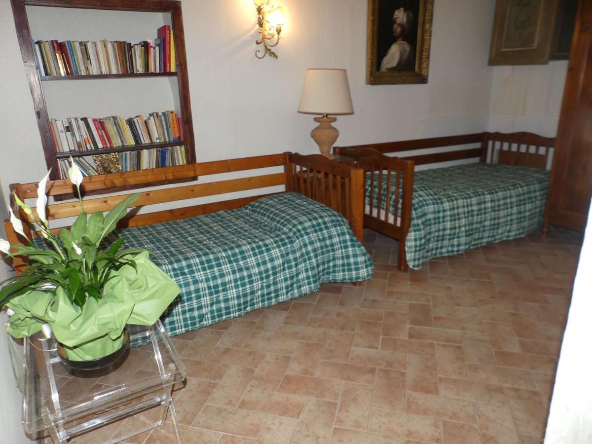 Graceful Apartment in Treia with Garden photo