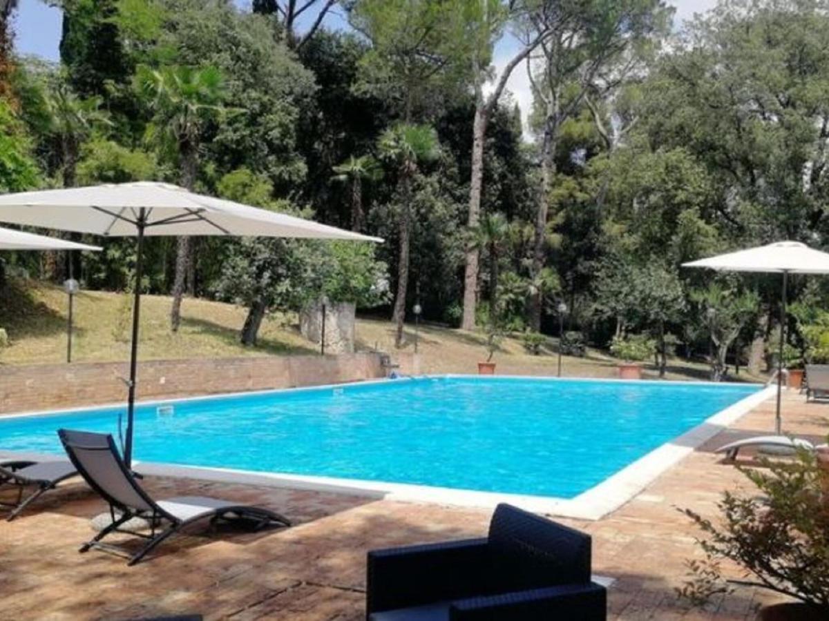 Graceful Apartment in Treia with Garden photo