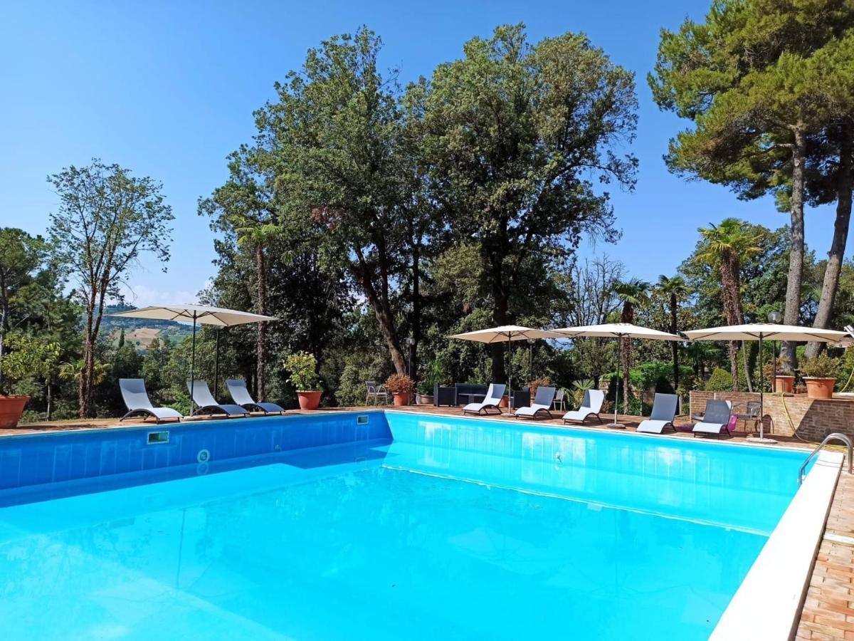 Graceful Apartment in Treia with Garden photo