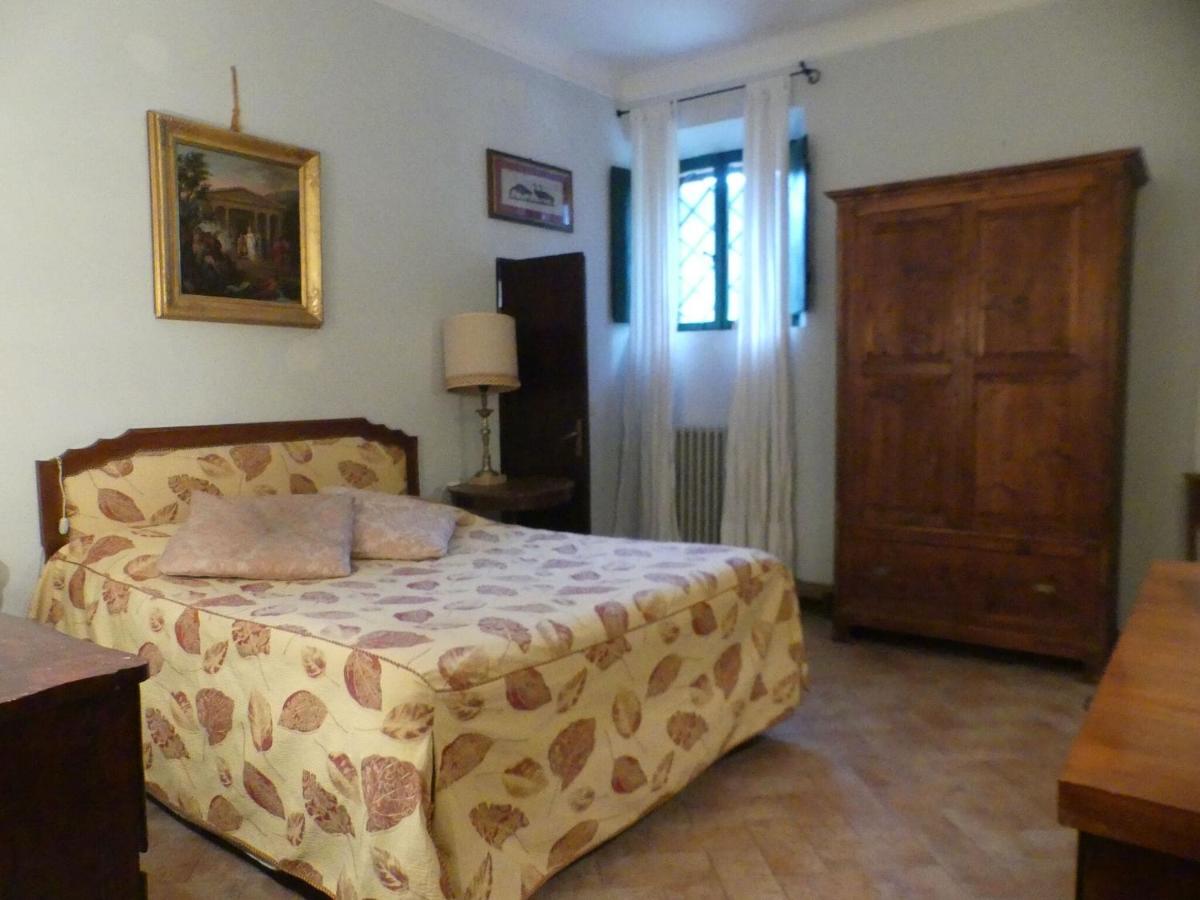 Graceful Apartment in Treia with Garden photo