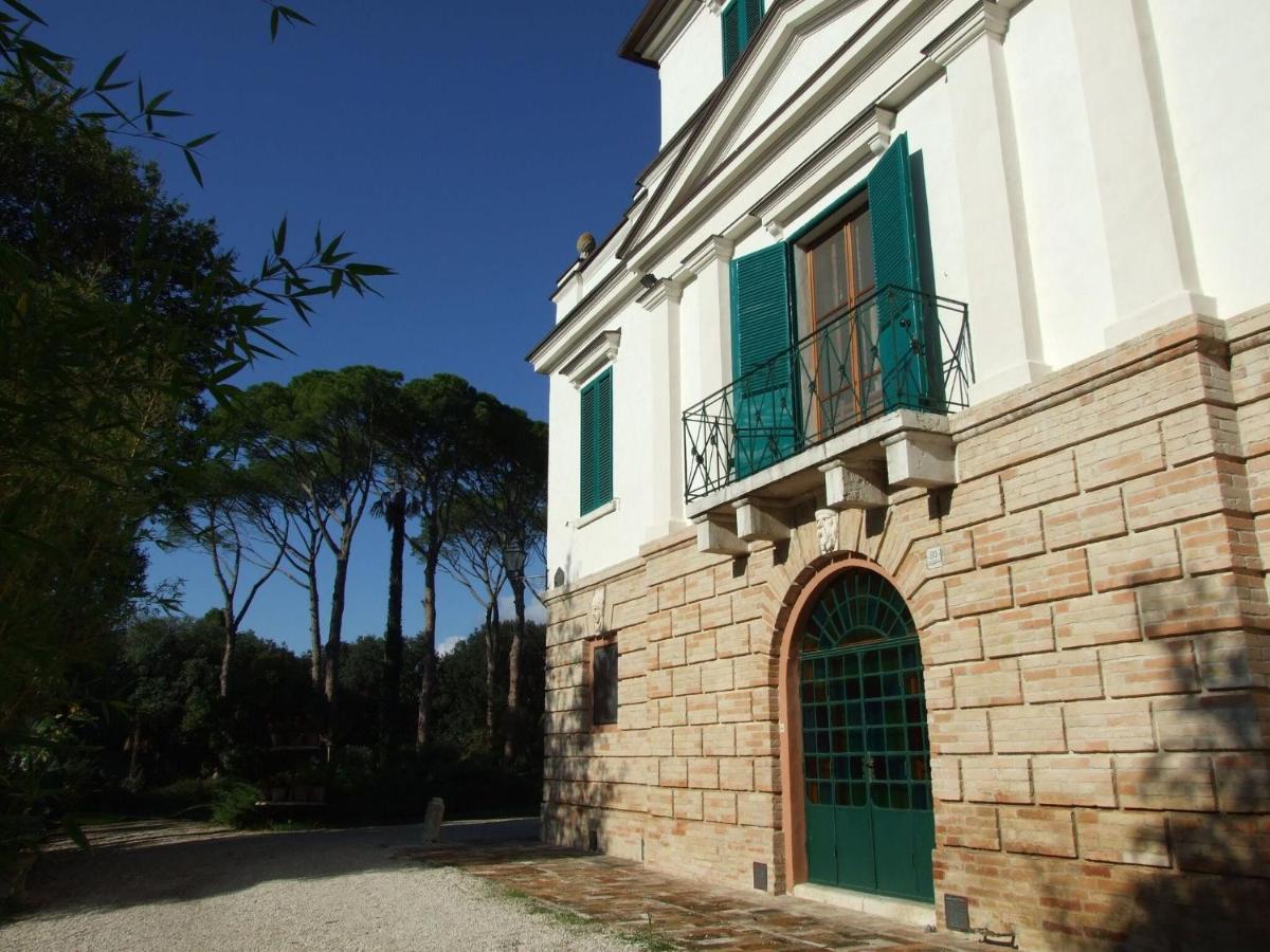 Graceful Apartment in Treia with Garden photo