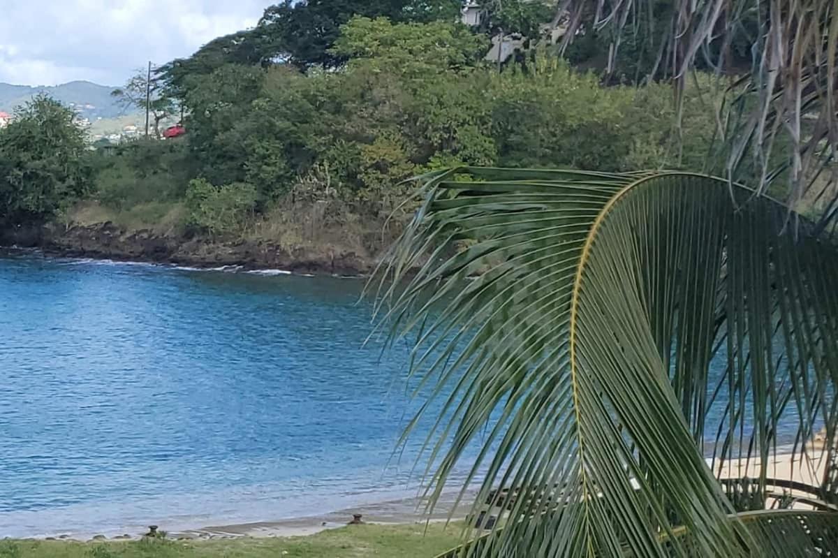 Beach: Apartment by the beach