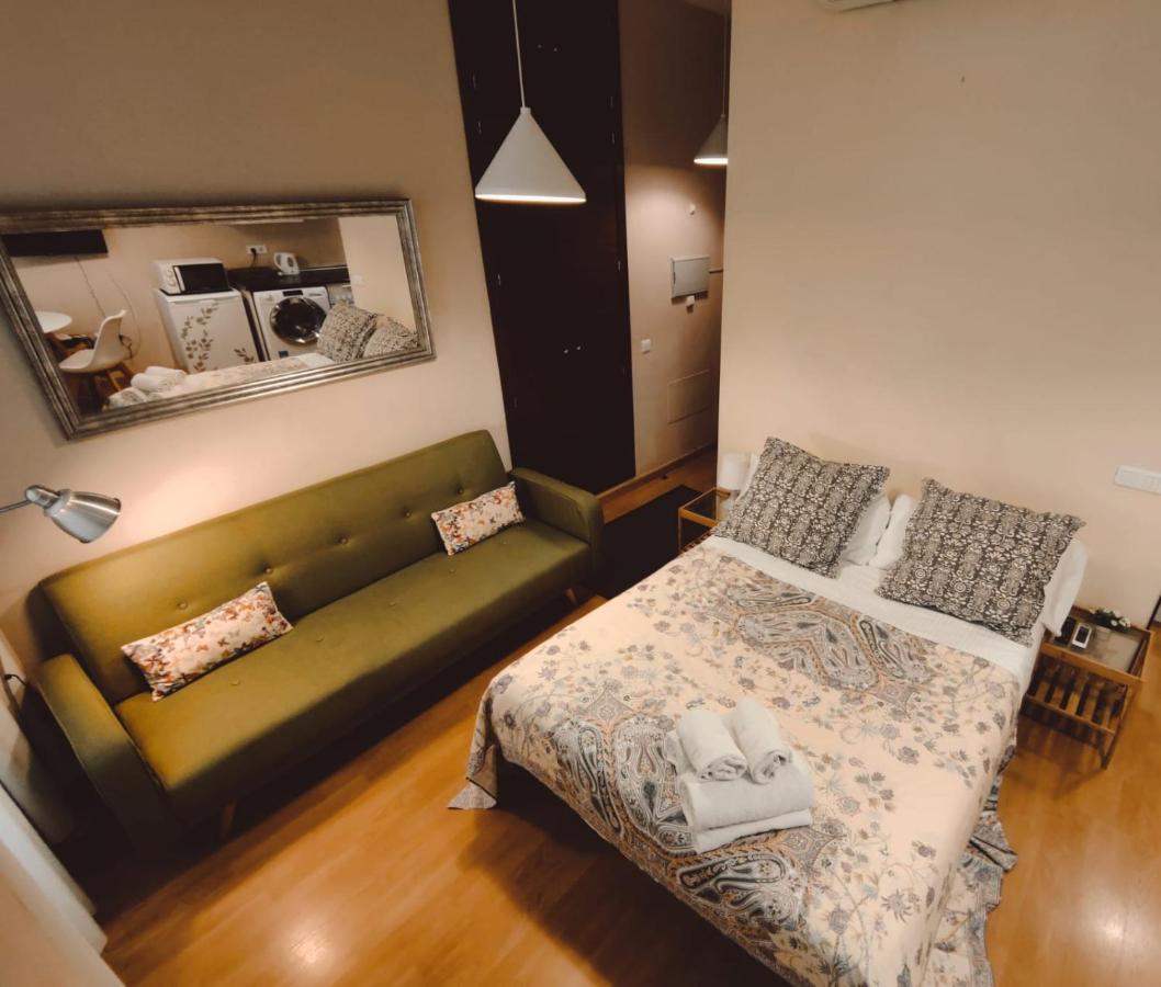 Art and Night - City Center Studio, Málaga – Updated 2022 Prices