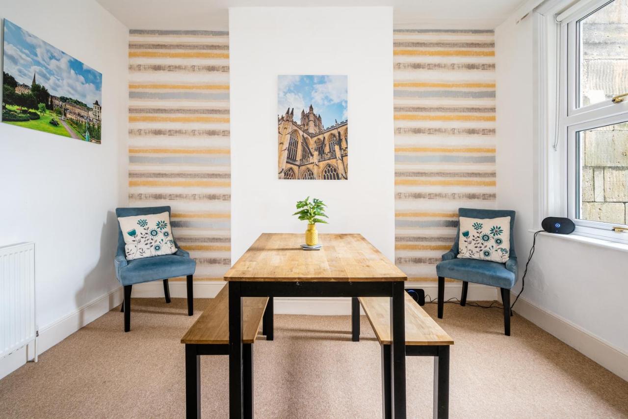 Fantastic, Spacious 3 Bedroom House With Garden - 4