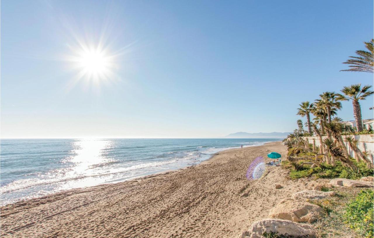 Amazing home in Marbella with WiFi, Outdoor swimming pool and ...