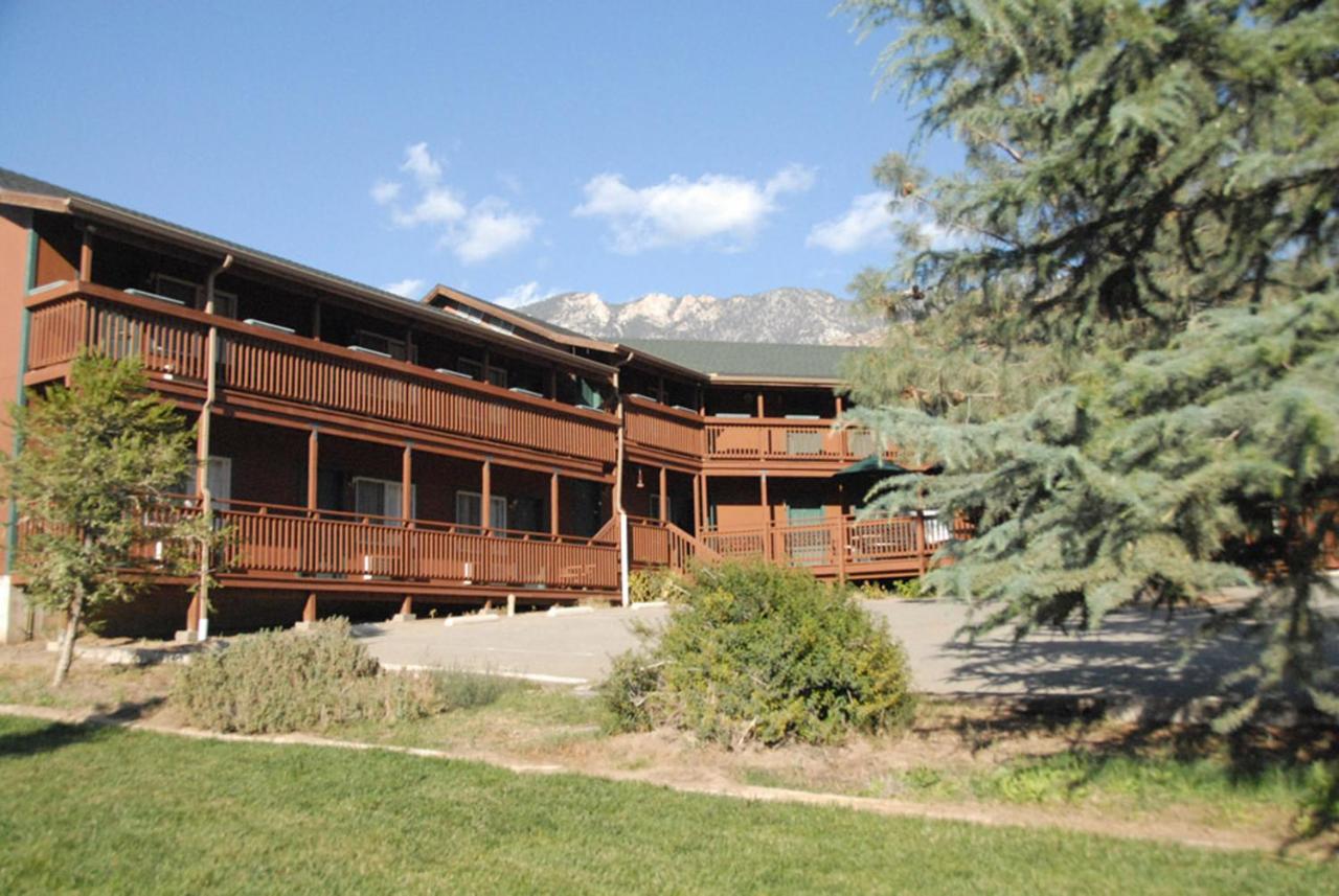 Durrwood Creekside Lodge B&B — photo 10