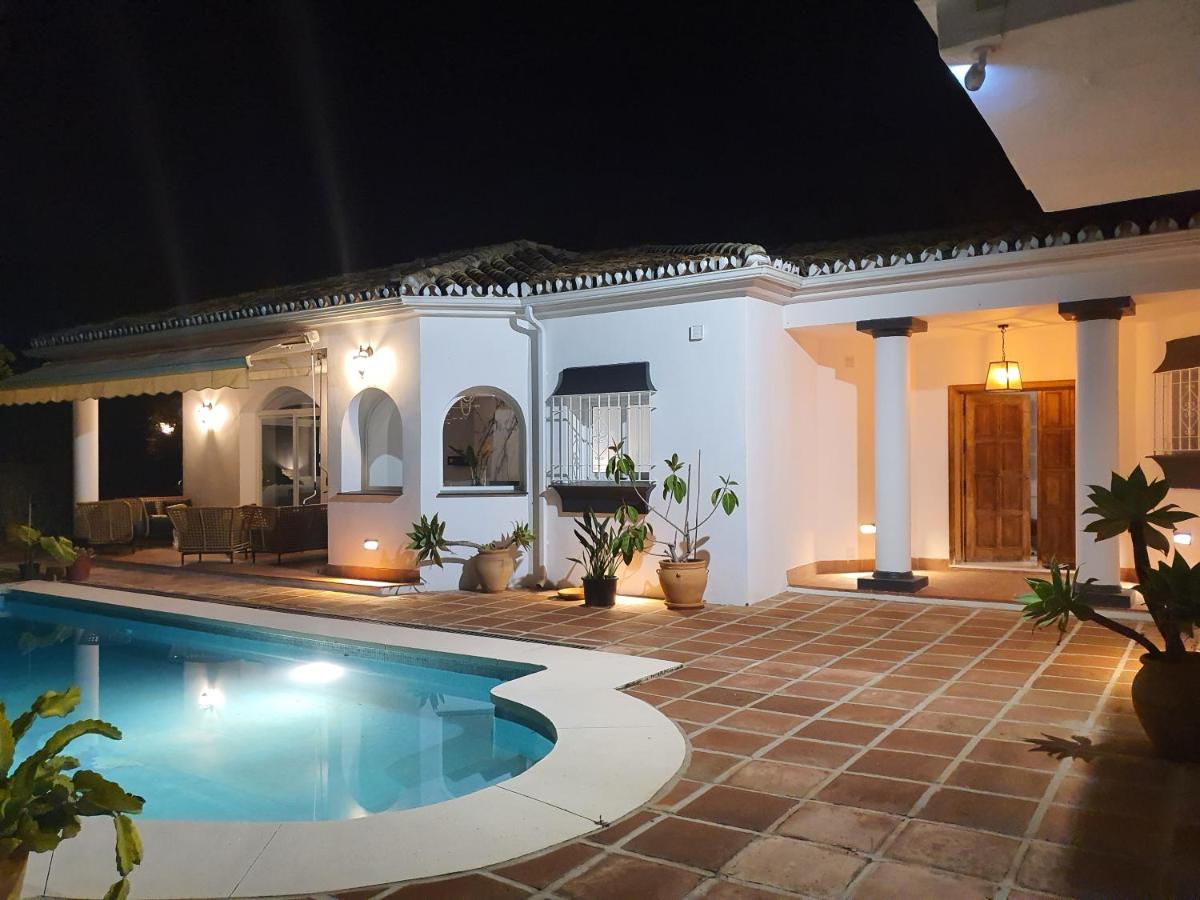 Luxurious villa close to sea and golf, Marbella – Bijgewerkte ...
