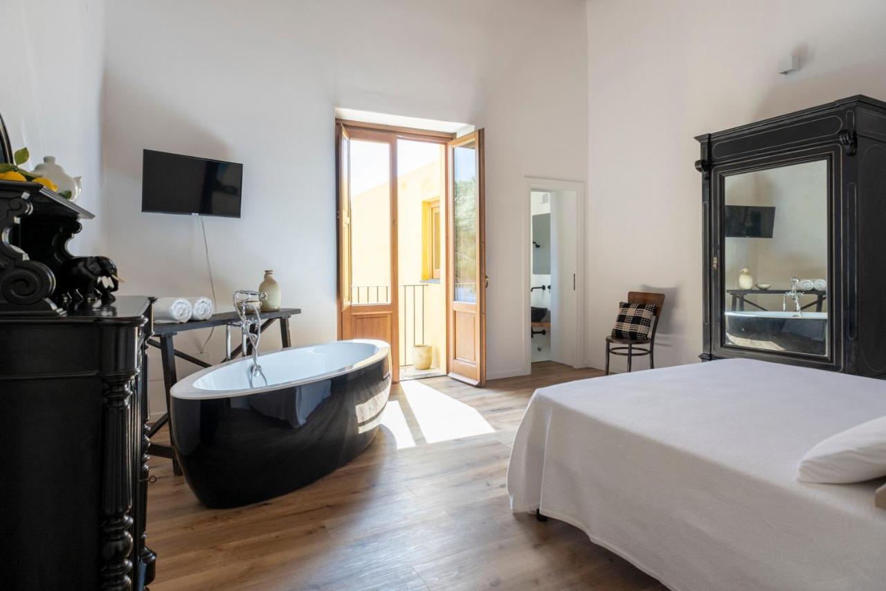 Iancura - B&B di design a Salina photo