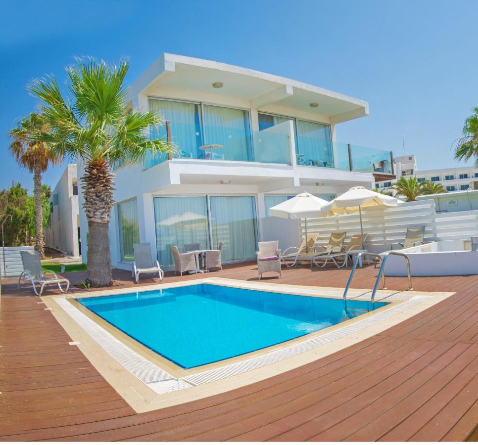 Dome Beach Marina Hotel & Resort photo