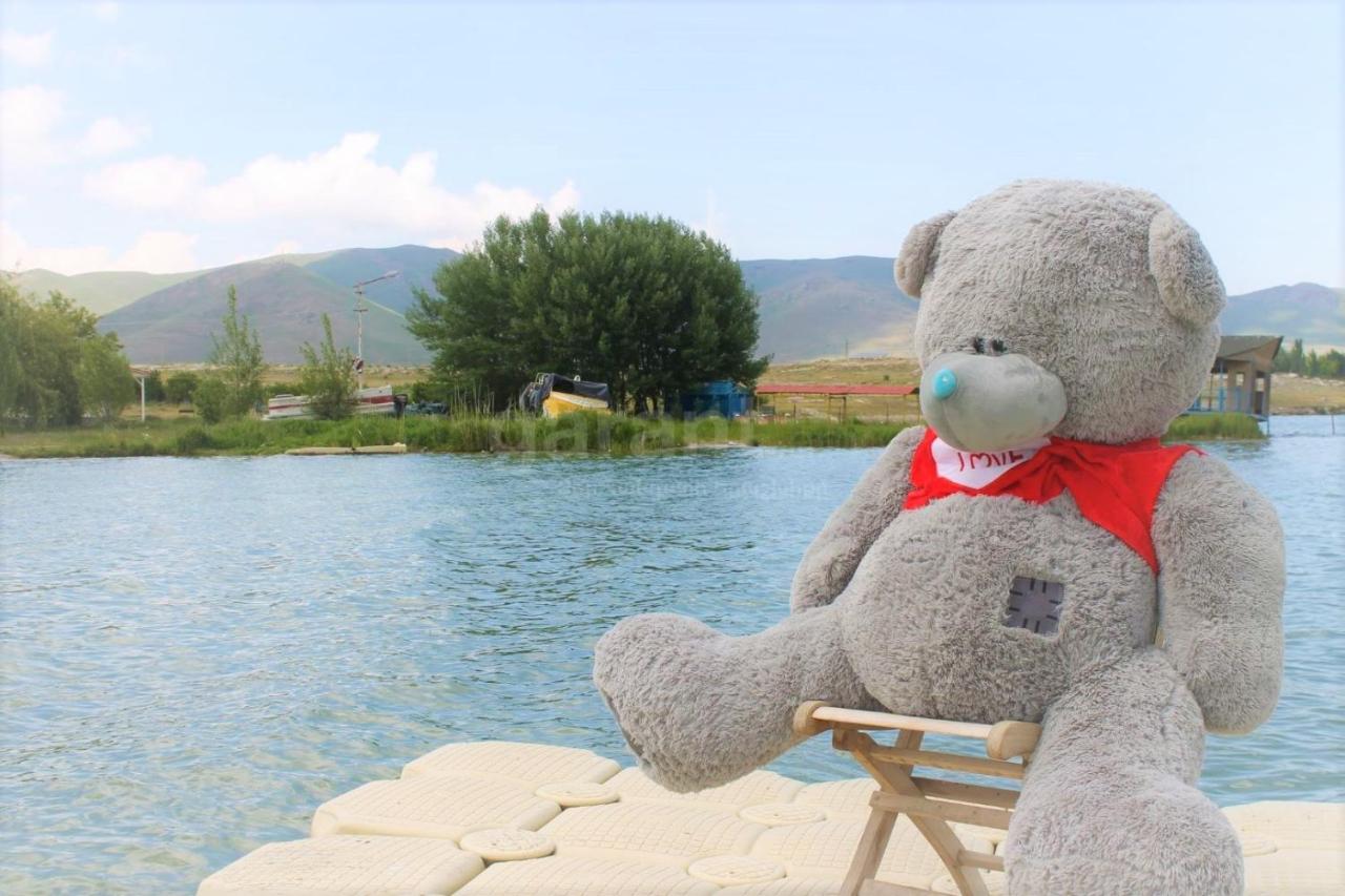 Adam Morris - Коттеджи, Пляж, Озеро, Горы, Городок by Garant static_photo